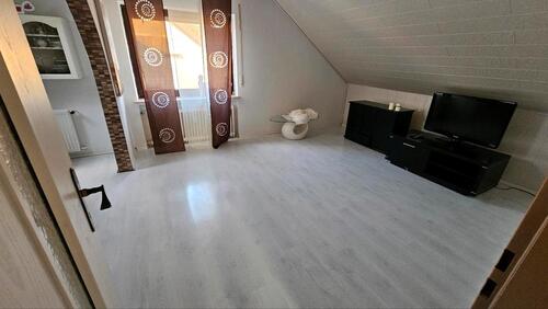 Foto - Zu vermieten: 3-Zimmer-Dachgeschosswohnung