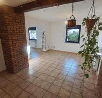 Helle 84 m² Wohnung mit Balkon in Johannesberg