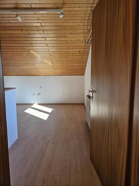 Foto - 1 Zimmer Dachgeschoßwohnung zur Miete in Mackenbach