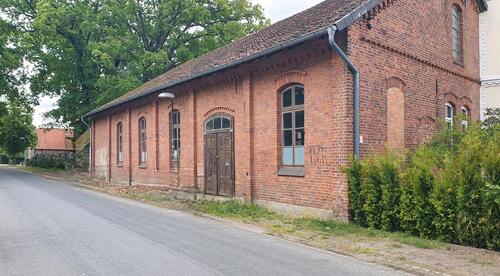 Foto - Gewerbehalle zu vermieten - 925,00&nbsp;EUR Kaltmiete, ca.&nbsp; 3,00&nbsp;m&sup2;