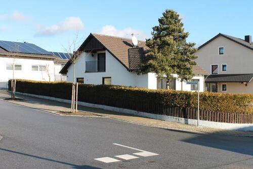 Foto - Renoviertes Einfamilienhaus mit Garten in Mallersdorf-Pfaffenberg
