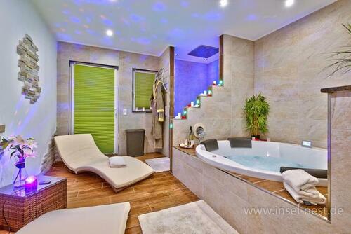 Foto - Whirlpoolsuite Galapagos im afrikanischen Stil Wohlfühloasen