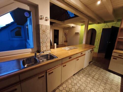 Foto - GRoßE Maisonette- DG Wohnung zu vermieten