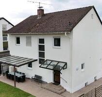 Ein- Zwei- Familienhaus mit Garage, Garten, Zufahrt in Miesau - Bruchmühlbach-Miesau