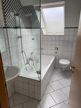 Foto - Dachgeschoß Wohnung - 400,00&nbsp;EUR Kaltmiete, ca.&nbsp; 56,00&nbsp;m&sup2;