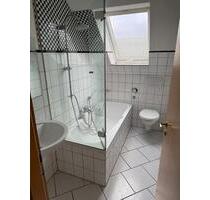 Dachgeschoß Wohnung - 400,00&nbsp;EUR Kaltmiete, ca.&nbsp; 56,00&nbsp;m&sup2; in Essen (PLZ: 45356) Stadtbezirk IV