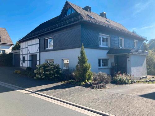 Foto - Einfamilienhaus mit viel Platz in Haiger-Weidelbach zu verkaufen