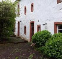 Denkmalgeschützte Hofanlage - 369.000,00 EUR Kaufpreis, in Walsdorf (PLZ: 54578)