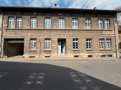 Foto - Mehrfamilienhaus zu Verkaufen. - 485.000,00&nbsp;EUR Kaufpreis, ca.&nbsp; 1.900,00&nbsp;m&sup2;