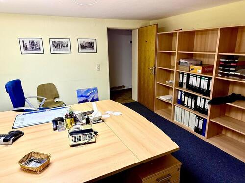 Foto - 8 Zimmer Einfamilienhaus zur Miete in Weiden in der Oberpfalz