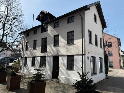 Foto - Provisionsfrei: Zentrales Stadthaus in Ehingen mit Ausbaureserve