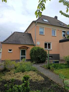 Foto - Charmante Doppelhaushälfte mit schönem Garten