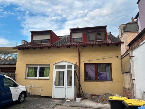 Foto - Haus in zentraler Lage von Nürnberg - Entkernt,provisionsfrei