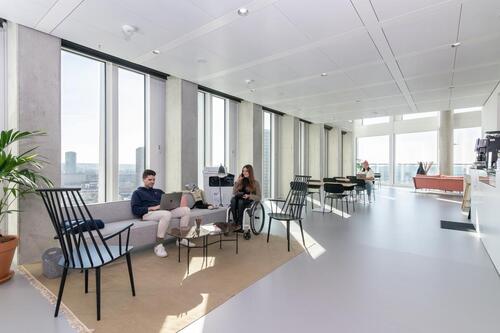 Foto - Werde Teil eines kollaborativen Coworking-Umfelds in Spaces Tower One