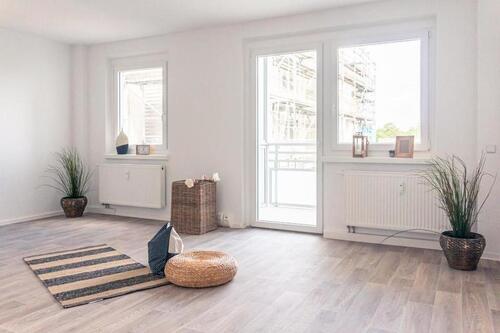 Foto - Großzügige 2-Raum-Wohnung mit Balkon nahe Schlossteich