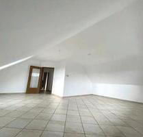 Schöne 2 Zimmer DG Wohnung - 650,00&nbsp;EUR Kaltmiete, ca.&nbsp; 86,00&nbsp;m&sup2; in Ötzingen (PLZ: 56244)