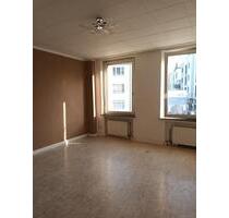 4 Zimmer in MG Zentrum – günstige Miete gegen Renovierung - Mönchengladbach