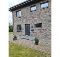 Schöne helle 3 Zimmer Wohnung mit Garten und Terrasse in Südlage - Medelby