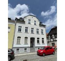 Moderne 1-Zimmer-Wohnung – frisch renoviert & zentral gelegen - Treuen