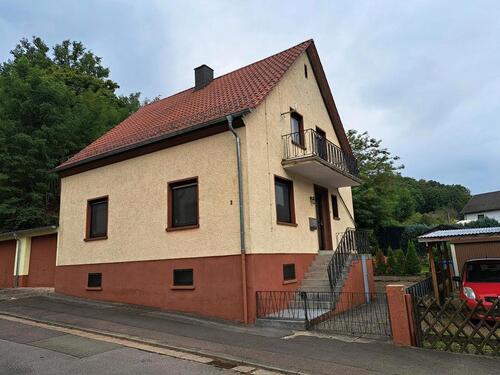 Foto - Einfamillienhaus in Kirrberg - 240.000,00 EUR Kaufpreis,
