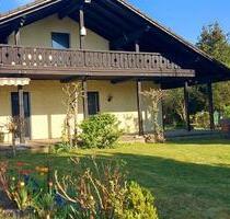 Bungalow auf Traumgrundstück in Mettenheim-Hart – sofort beziehba