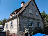Foto - Einfamilienhaus mit 2 Garagen & Garten