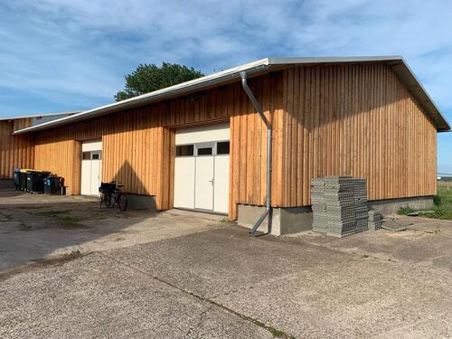 Foto - Halle, Lagerfläche, Garagen, Camper, Stellflächen zur Miete