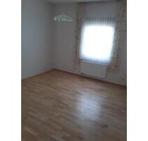 4 Zimmer Wohnung - 900,00&nbsp;EUR Kaltmiete, ca.&nbsp; 140,00&nbsp;m&sup2; in Pellingen (PLZ: 54331)