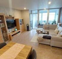 Helle 4-Zimmer-Wohnung mit Aufzug, Loggia & Garage in Beckum