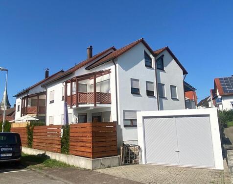 Foto - Großzügiges Reiheneckhaus mit Garten und Garagen