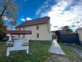 Foto - Renoviertes Einfamilienhaus - 1.800,00&nbsp;EUR Kaltmiete, ca.&nbsp; 200,00&nbsp;m&sup2;