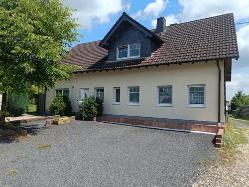 Foto - Großzügiges Einfamilienhaus in bevorzugter Ortsrandlage