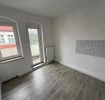 NEU! Helle Familienwohnung mit 3 Zimmern und Balkon - Zwickau Zwickau-Nord