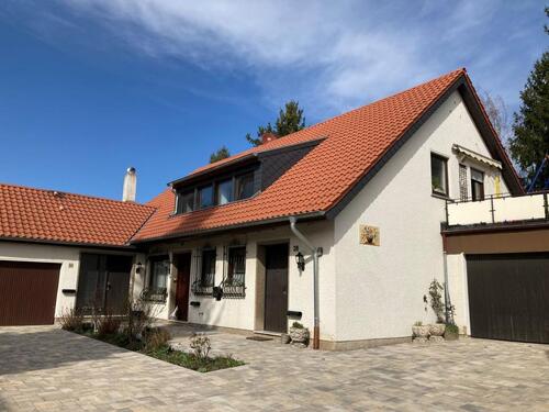 Foto - 3.5 Zimmer Dachgeschoßwohnung zur Miete in Saarbrücken