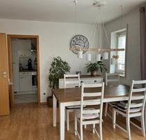 Helle 3-Zimmer-Wohnung im 1. OG mit 2 Balkonen am Ortsrand - Gaimersheim