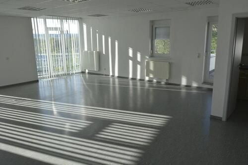 Foto - Moderner Schulungsraum mit Dachterrasse und herrlichem Ausblick zu vermieten!