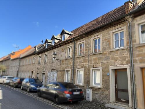 Foto - Reihenmittelhaus mit viel Potenzial mitten in Bad Königshofen