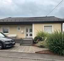 Freistehendes Einfamilienhaus mit Einliegerwohnung - Unnau