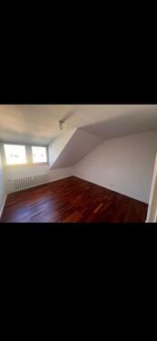 Foto - 3 Zimmer Dachgeschoßwohnung zur Miete in Krefeld