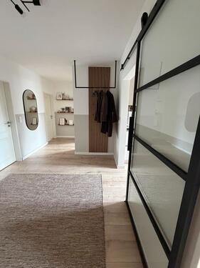 Foto - Sanierte 4-Zimmer-Erdgeschosswohnung mit großem Garten von PRIVAT