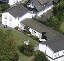 Über 60 Jahre alt? WG, wohnen für Menschen mit Hilfsbedürtigkeit - Schmallenberg