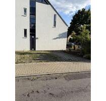 Parkplatz zu vermieten - 50,00 EUR Miete, in Düsseldorf (PLZ: 40591) Stadtbezirk 8