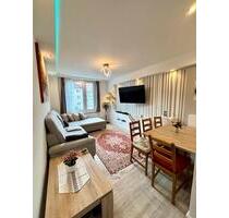 Wunderbare 3ZWHG vollständig renoviert mit geh. Innenausstattung - Berlin Charlottenburg-Wilmersdorf