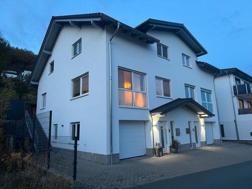 Foto - Doppelhaushälfte (links) im Schlossberg in Nassau zu vermieten