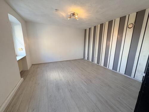 Foto - 1 ZKB im Erdgeschoss mit Küche - 470,00&nbsp;EUR Kaltmiete, ca.&nbsp; 35,00&nbsp;m&sup2;