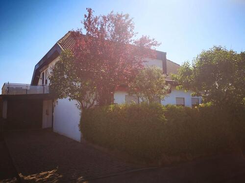 Foto - Sonnige 4-Zimmer-Wohnung mit großer Terrasse in Cr-Altenmünster