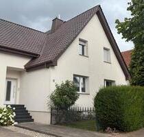 Charmantes Einfamilienhaus mit großem Garten, Obstbäumen & Kamin - Löhne