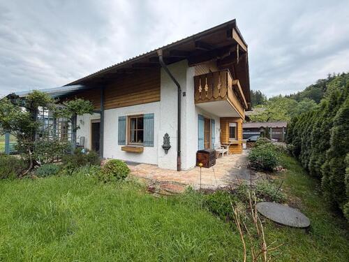 Foto - Einfamilien Haus in idyllischer Waldrandlage