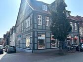 Foto - Ladengeschäft mit großen Schaufenstern in bester Stadtlage