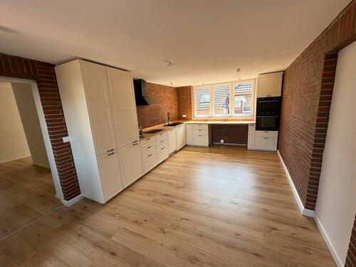 Foto - Helle 4 Zimmer Wohnung mit großem Balkon